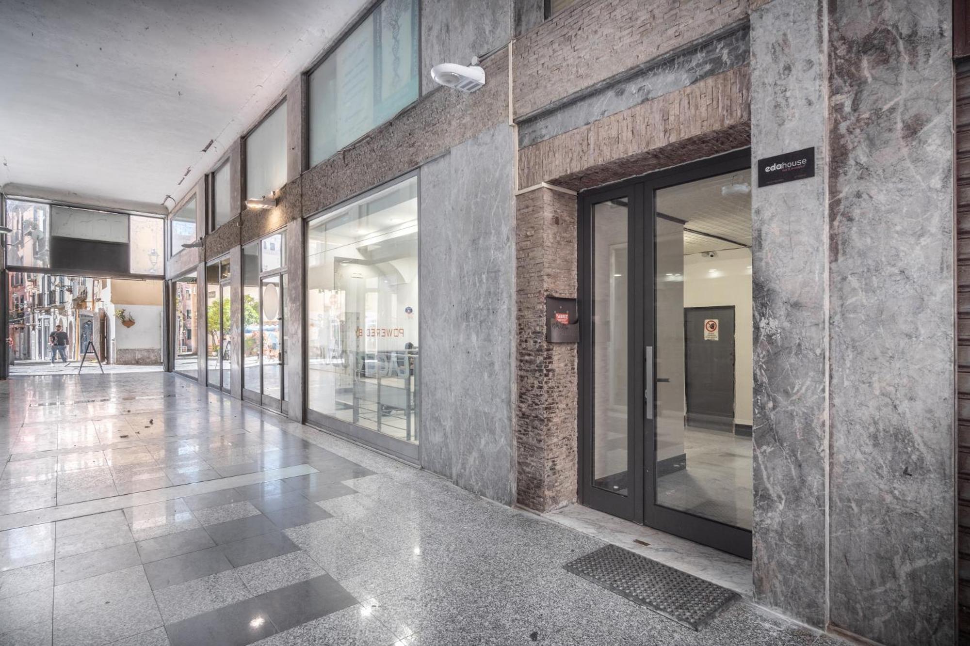 Casa Vacanza Angelina Via Mercanti Centro Storico Salerno Exterior foto